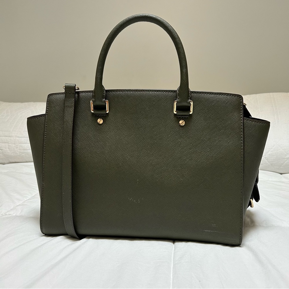 Michael Kors Selma Handbag with crossbody strap - Picture 8 of 15